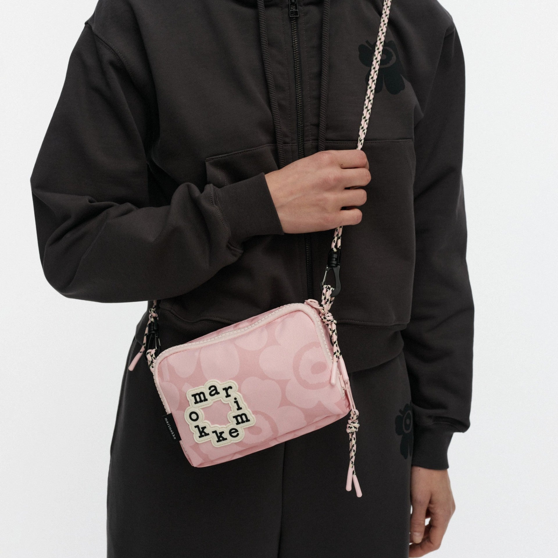 Marimekko unikko shoulder bag, pink