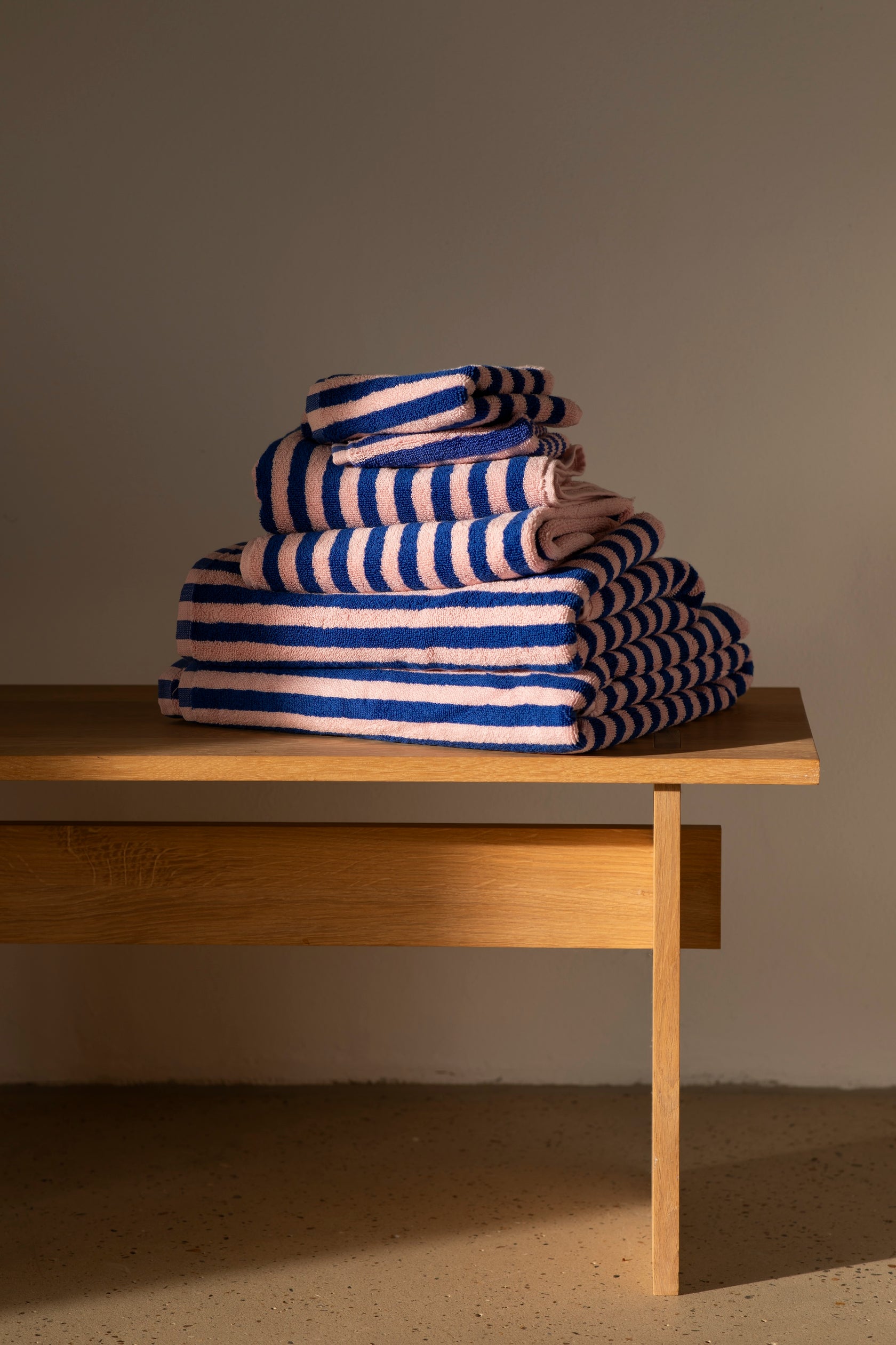 Naram Guest Towel, Blue/Rose