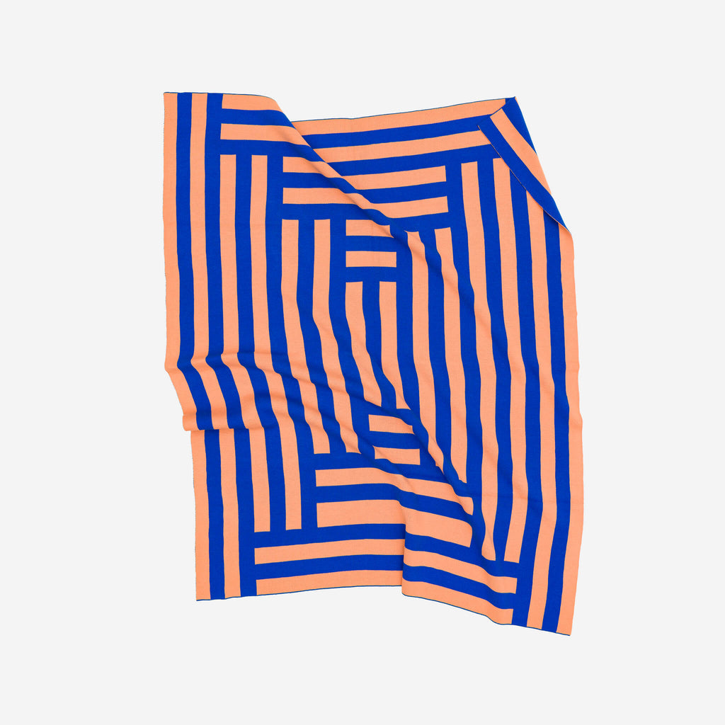 Columns Throw, Cobalt