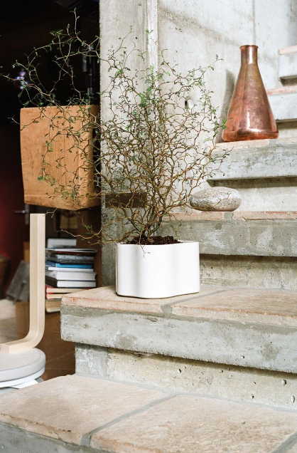 Riihitie Plant Pot, Shape A, Small White