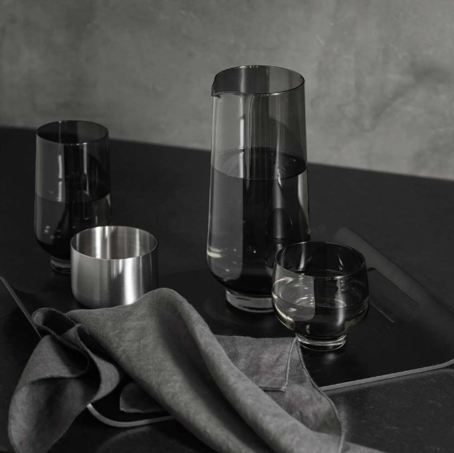 Black Wilo Tray, Small, 10x14"