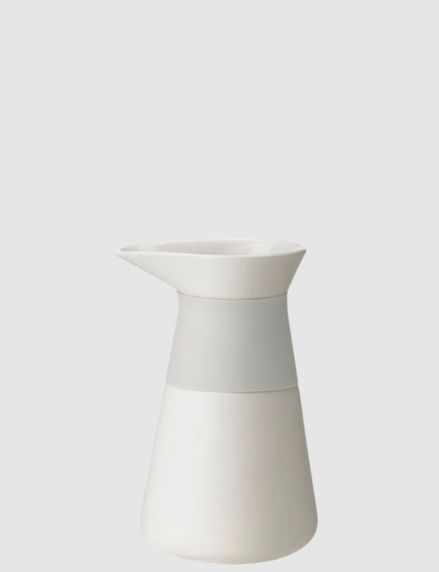 Theo Milk Jug, 13.5 oz, Sand
