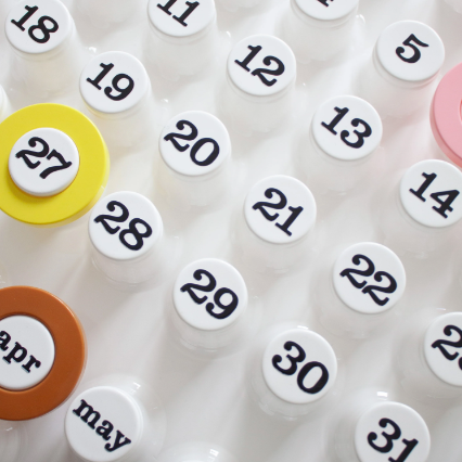 Ring a Date Calendar, White