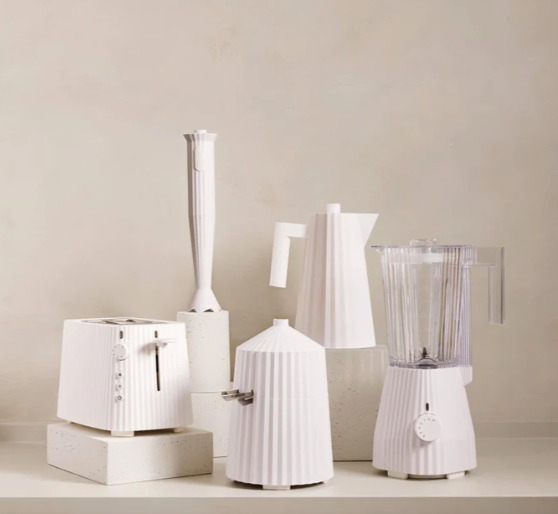 Plisse Coffee Machine, White