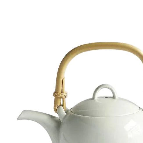 Hakusan Porcelain Teapot, 400ml, Mayu White