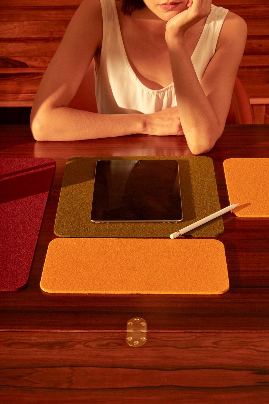 Felt Placemat 34x34cm, hellgrau light grey