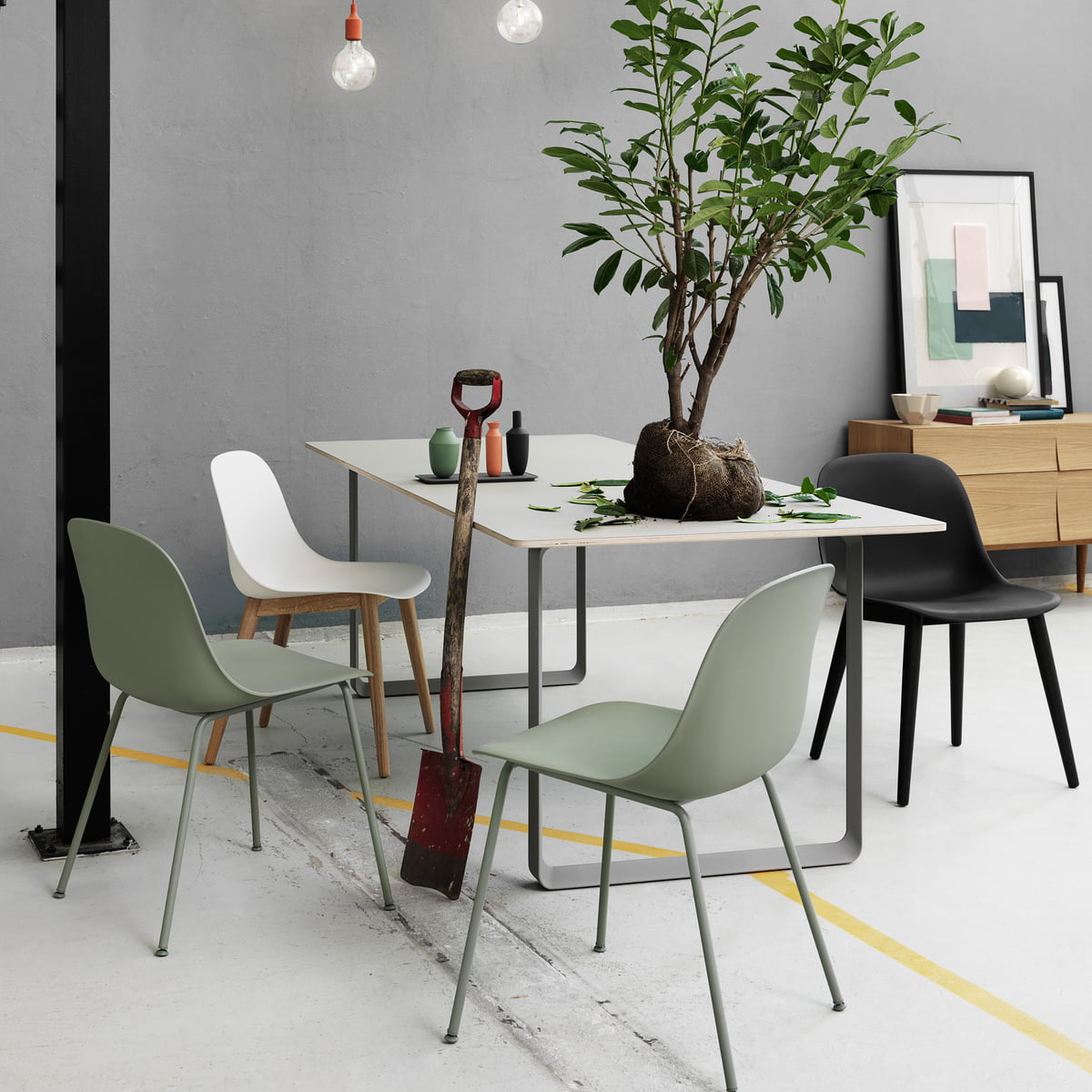 Fiber Side Chair, Wood Base, Oak/White Seat