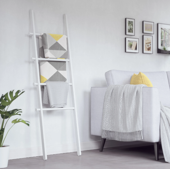 Leana Ladder, White