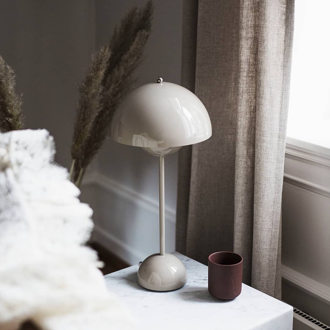 Flowerpot Table Lamp, VP3, Grey Beige