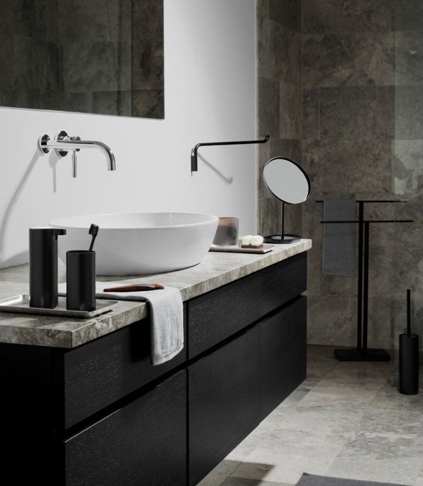 MODO Toilet Brush, Microchip