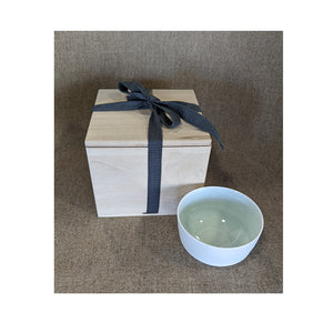 Lilith Rocket Porcelain Celadon Teabowl w/wood box
