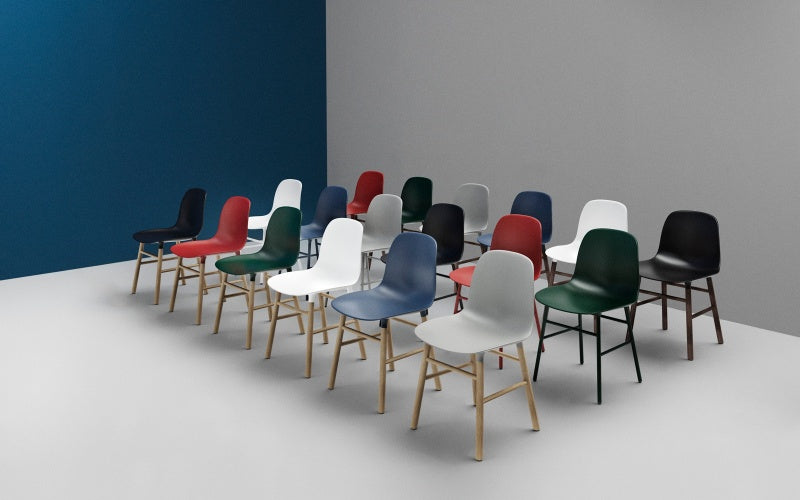 Form Chair Black, Black Lacquered Oak Legs