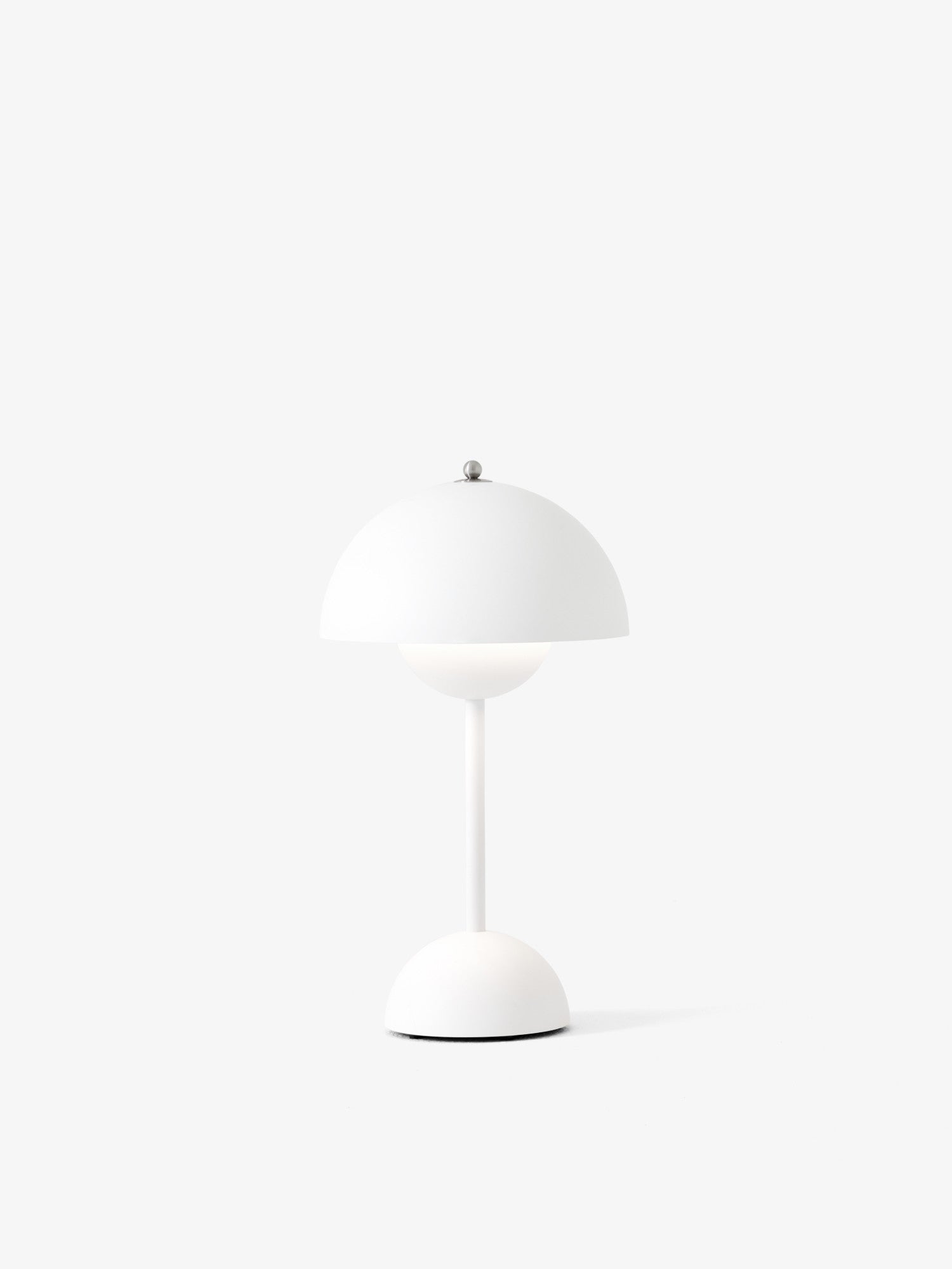 Flowerpot VP9 Portable Lamp matte white