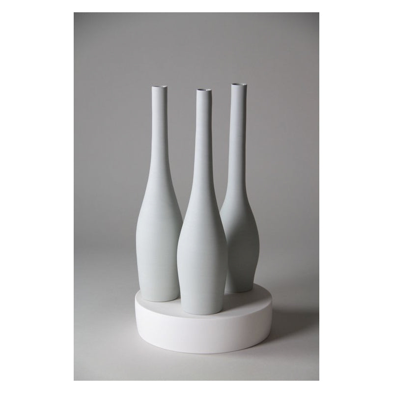 Porcelain Pedestal, 4-5"D