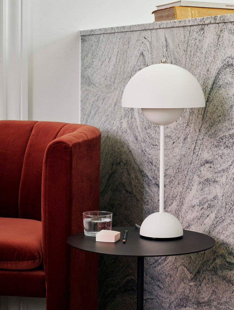 Flowerpot Table Lamp, VP3 Matte White